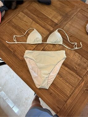 Splendid MEDIUM bottoms and LARGE top.